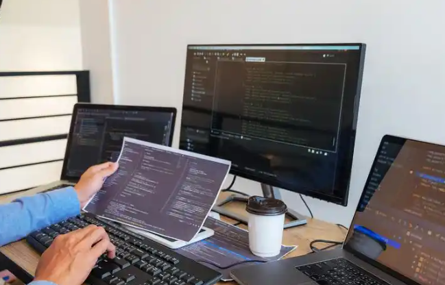 美媒：當(dāng)中國(guó)開(kāi)源AI突破，留給美國(guó)主導(dǎo)技術(shù)的時(shí)間不多了